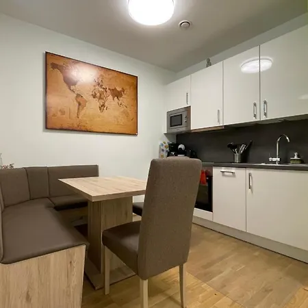 Apartamento - *